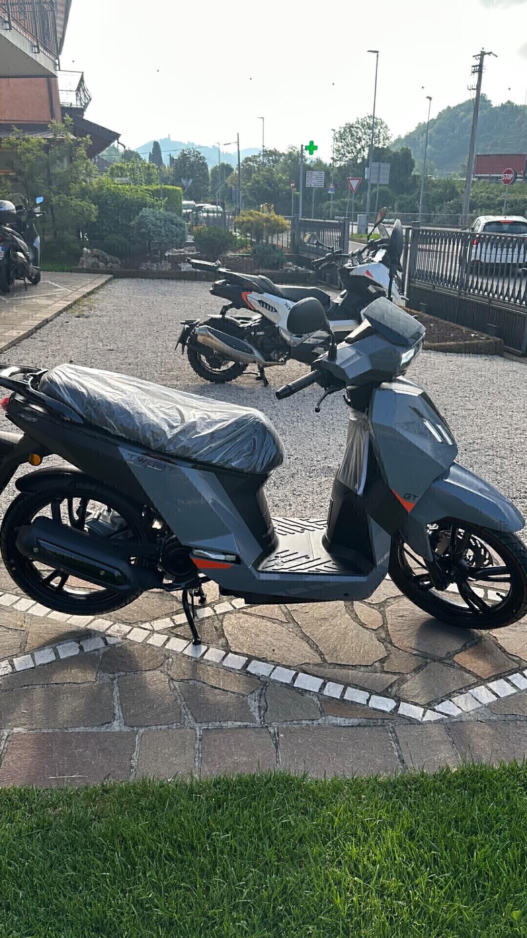 Peugeot Tweet 50 GT EURO 5+ PRONTA CONSEGNA