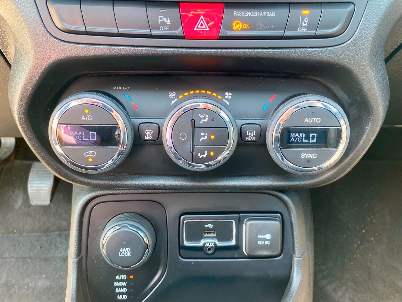 Jeep Renegade 2.0 Mjt 140 CV Limited *4x4 g. traino
