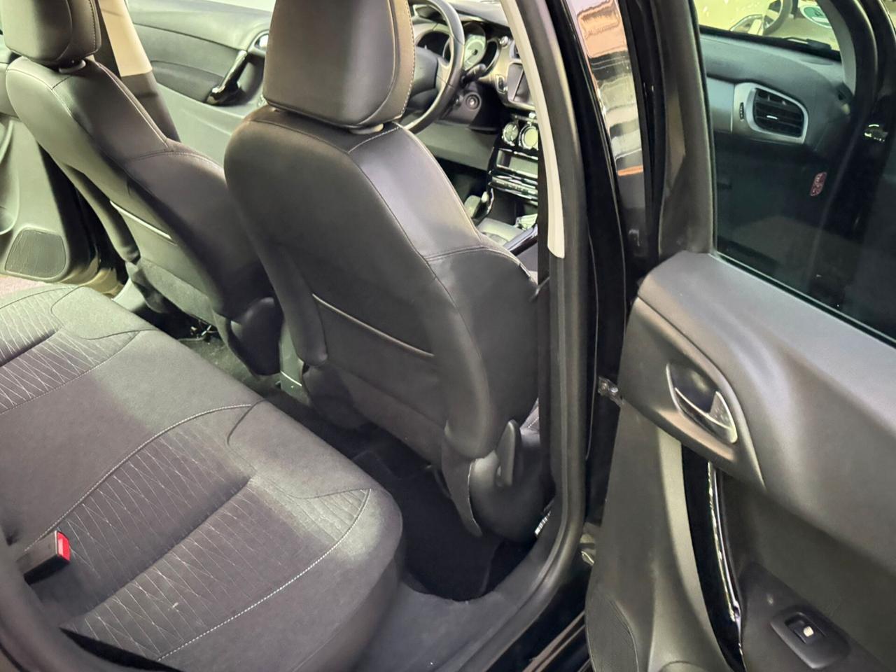 Citroen C3 PureTech 82 Exclusive TETTO PANORAMICO