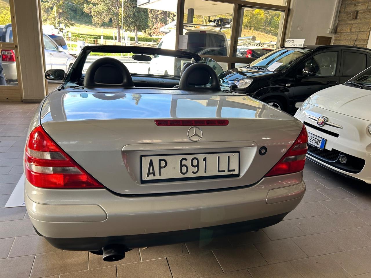 Mercedes-Benz SLK 200 cat