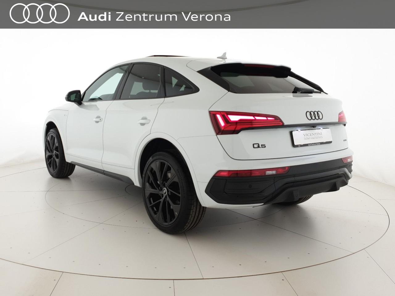 Sportback 40TDI 204CV quattro Str Identity Black