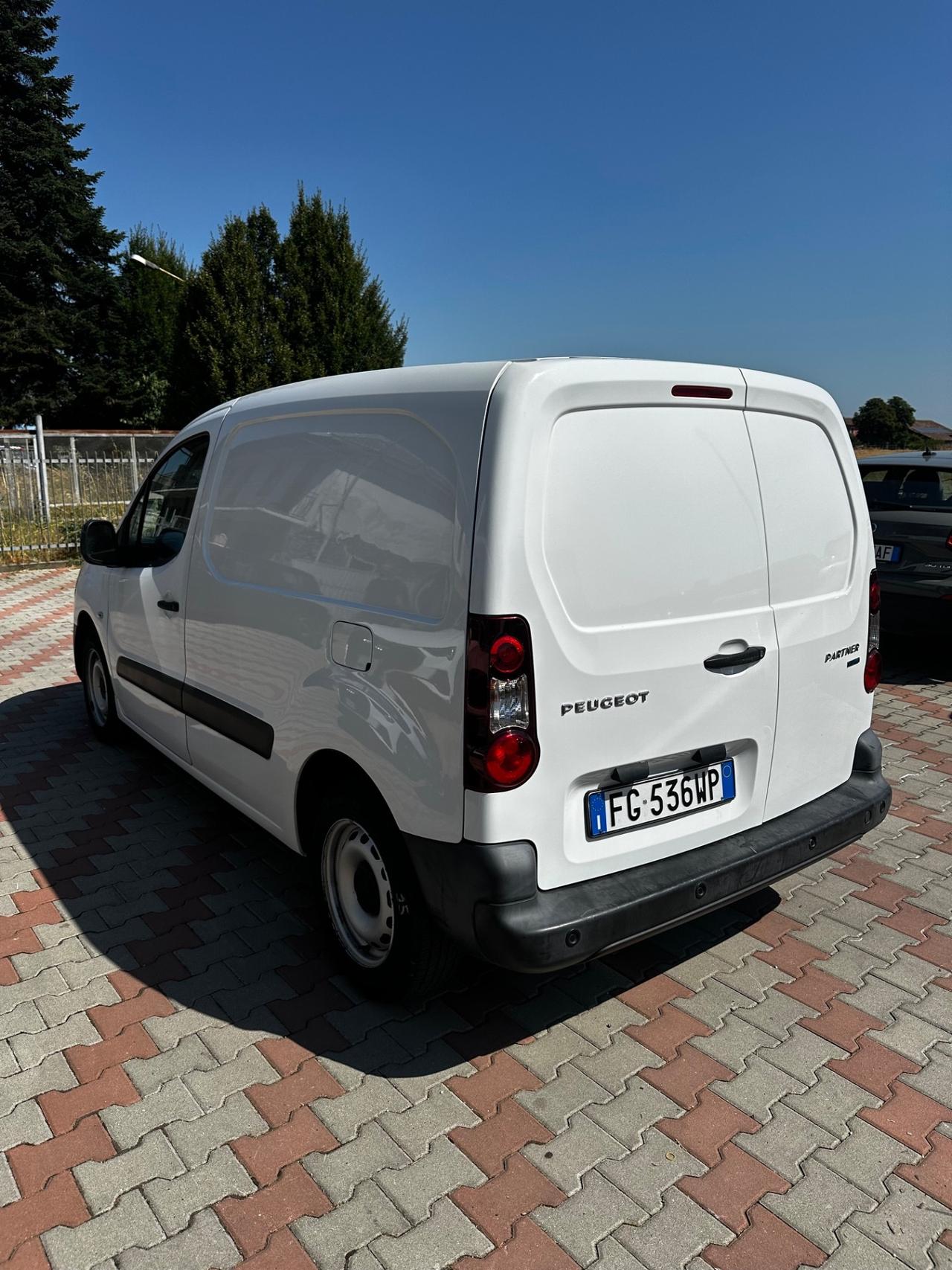 Peugeot Partner BlueHDi 75 L1 Furgone Pro