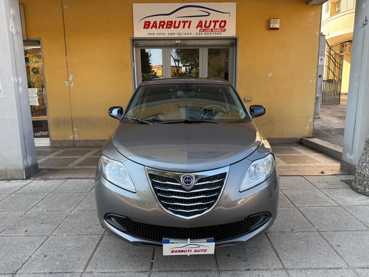 Lancia Ypsilon 2013 - 1.2 bz. 69 CV 5 porte Silver
