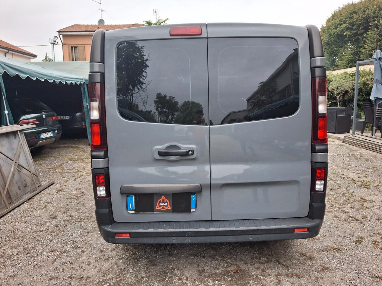 Opel Vivaro 1.6 BiTurbo 140CV 6POSTI AUTOCARRO!!!