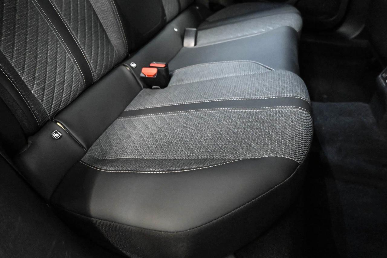 PEUGEOT 2008 2ª serie 2008 PureTech 130 S&S EA...