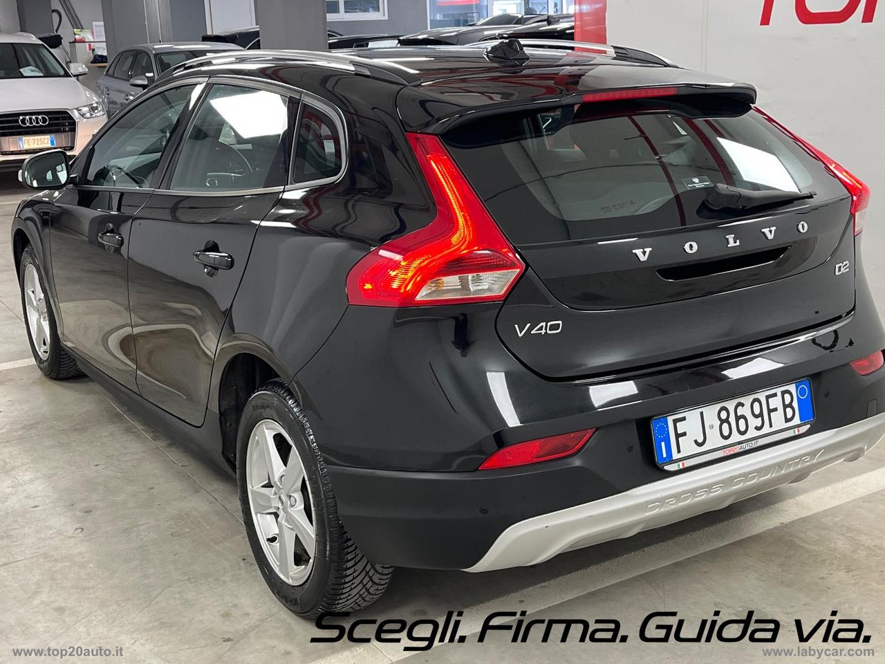VOLVO V40 Cross Country D2 Kinetic|GANCIO TRAINO