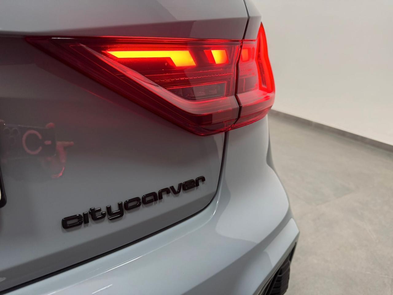 Audi A1 CITYCARVER 30 TFSI S-tronic S-line Edition One