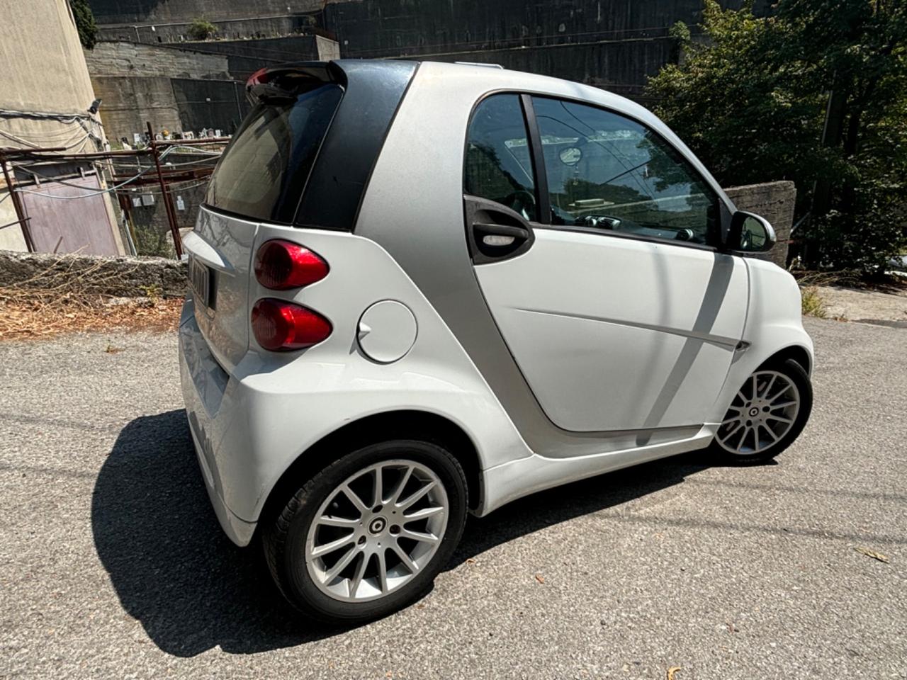 Smart ForTwo 1000 52 kW MHD coupé pulse