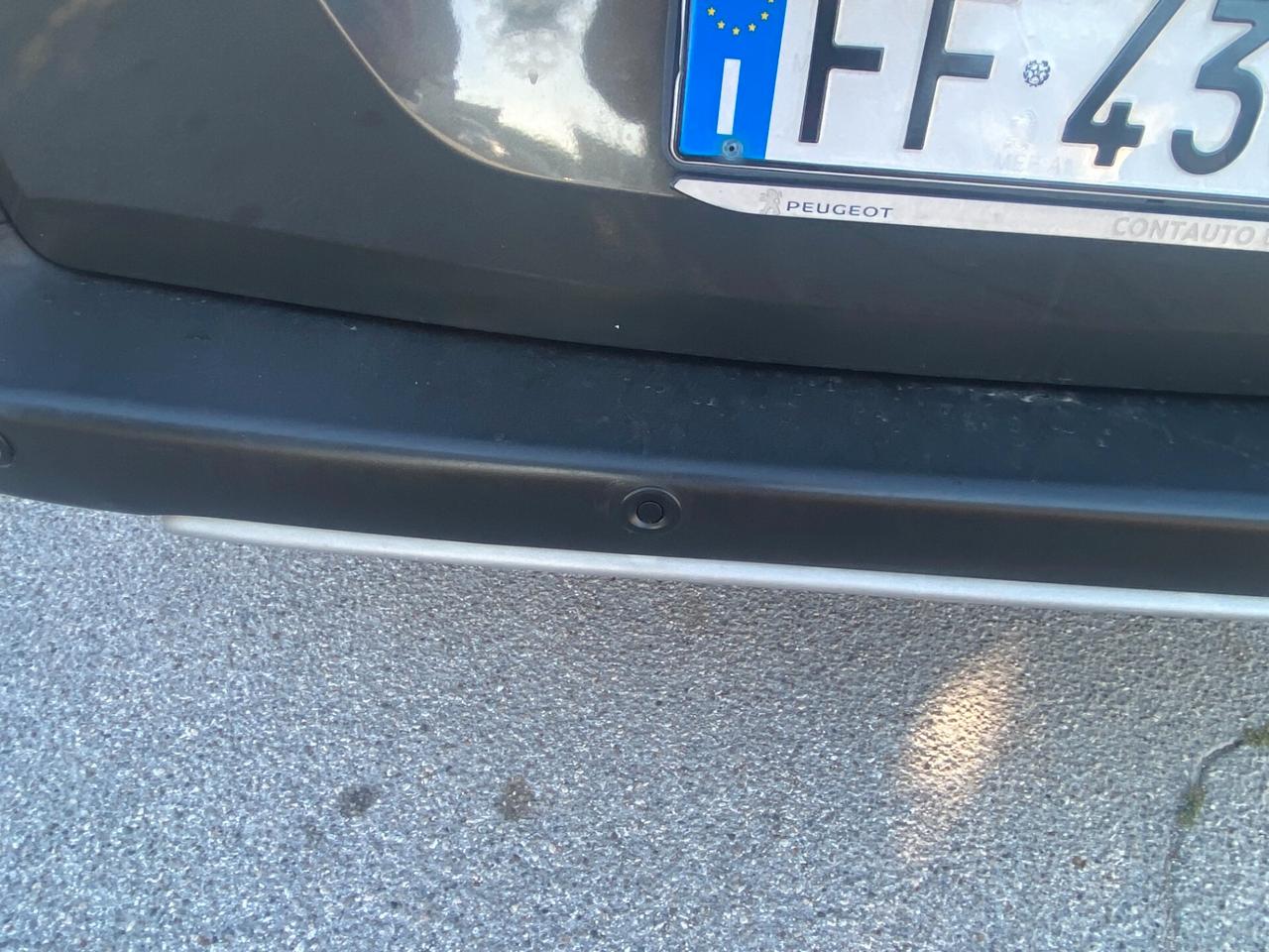 Peugeot Partner Tepee BlueHDi 100 Outdoor