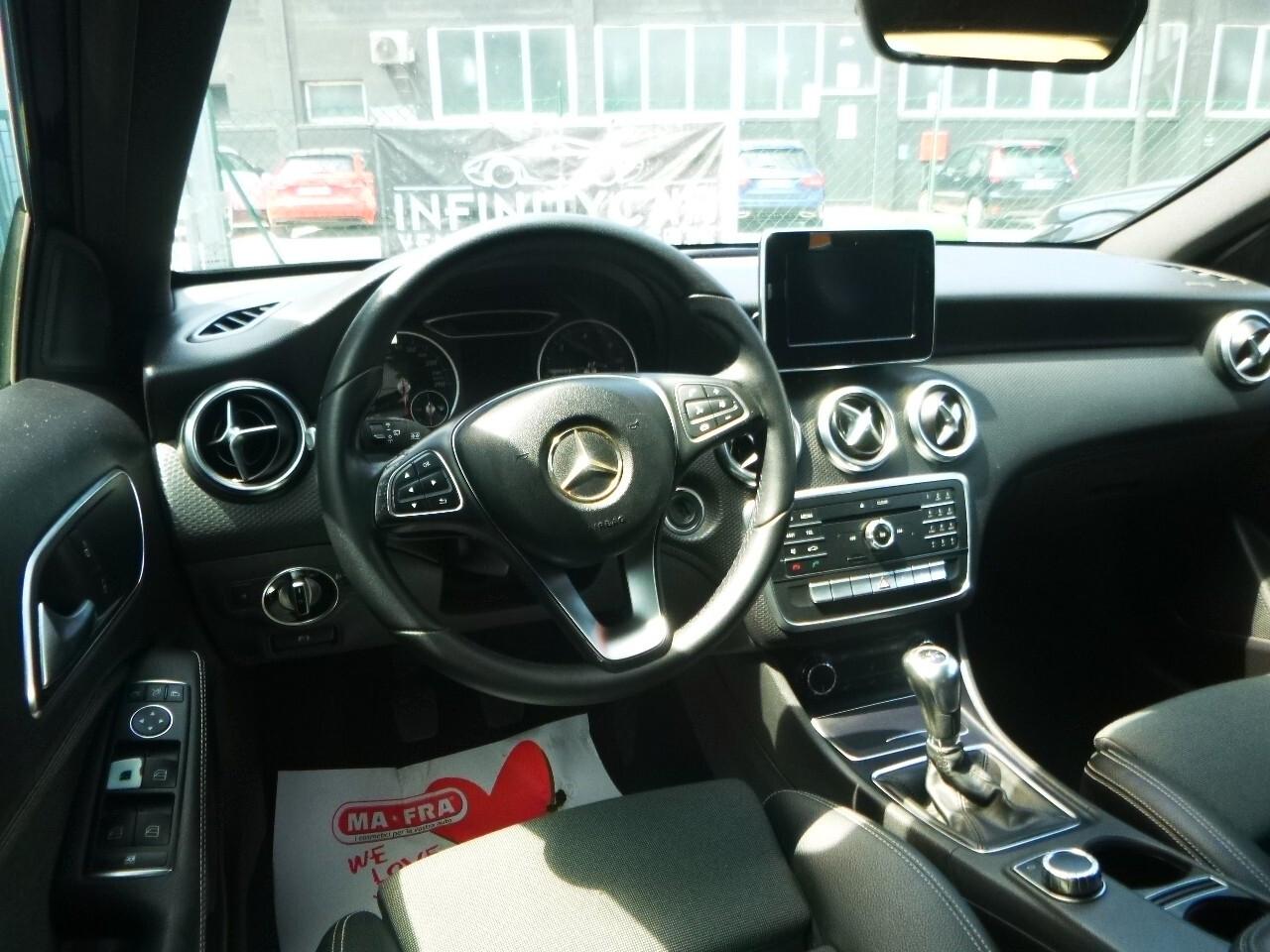 Mercedes-benz A 180 A 180 d Premium