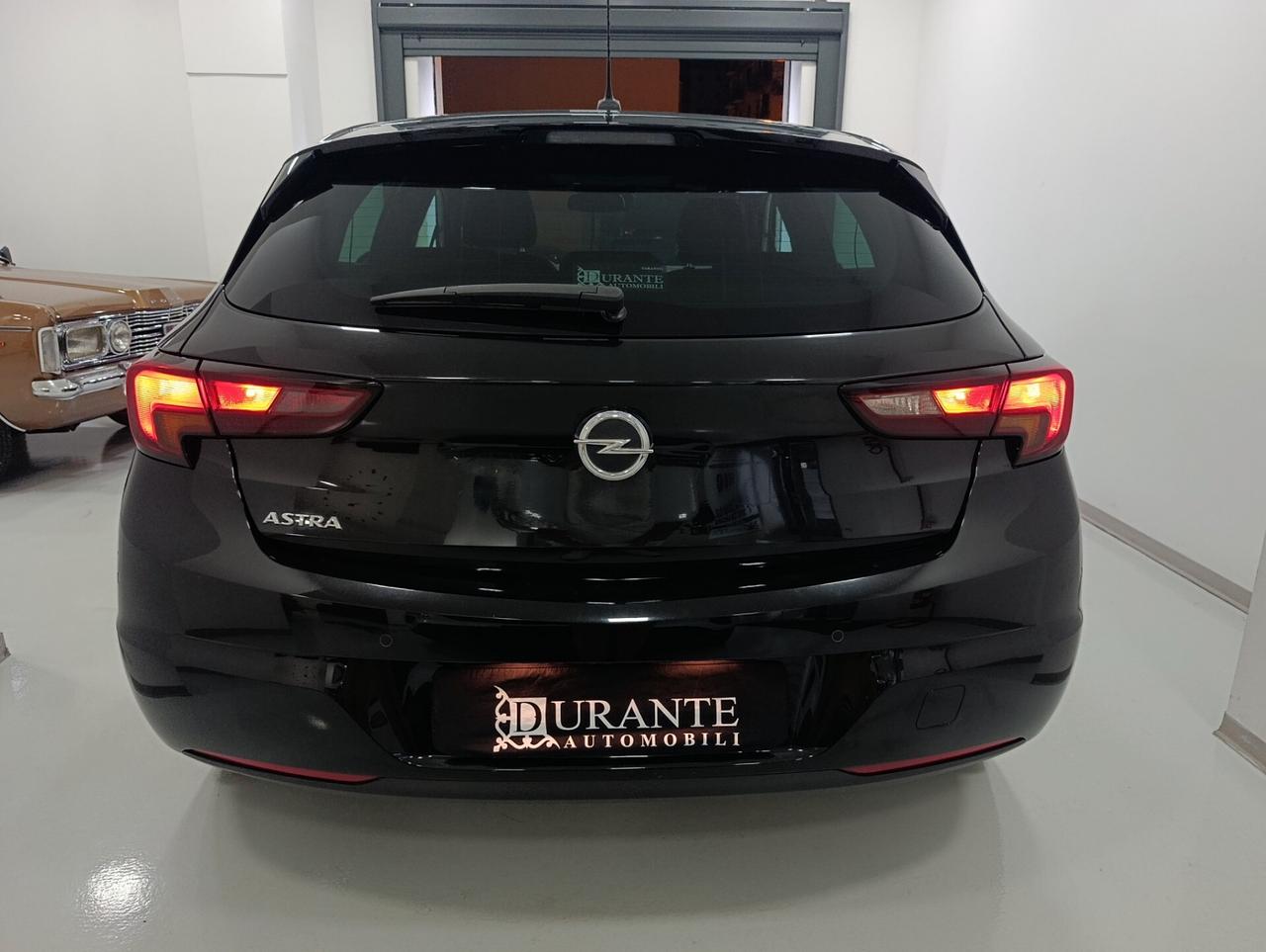 Opel Astra 1.2 Turbo 110 CV S&S 5 porte GS Line