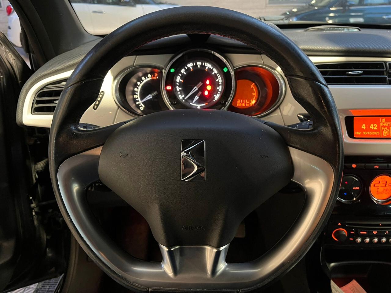 DS 3 1.6 - PERFETTA - 2010