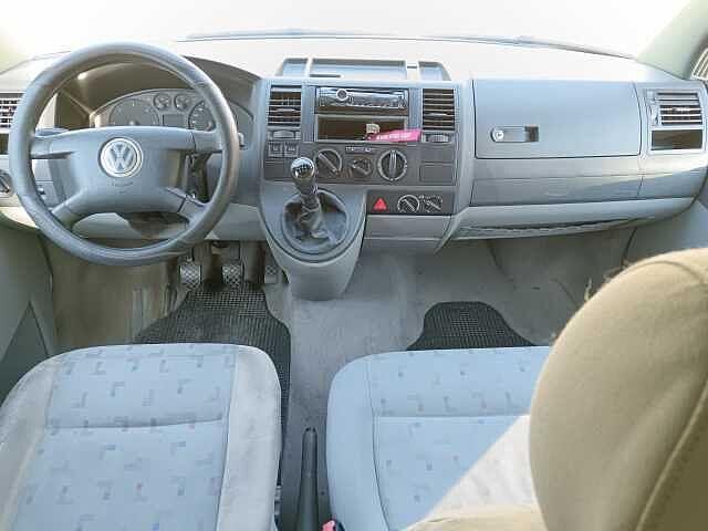 Volkswagen Transporter 2.5 TDI/130CV PL Kombi 9 posti
