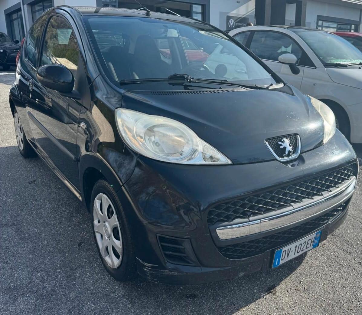 Peugeot 107 1.0 68CV 3p. Plaisir
