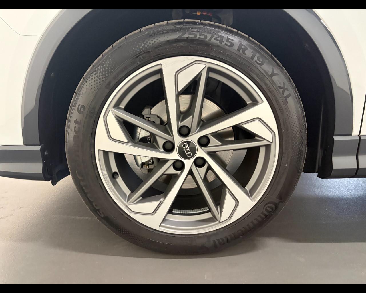 AUDI Q3 SPORTBACK 35 TFSI S-TRONIC S LINE EDITION