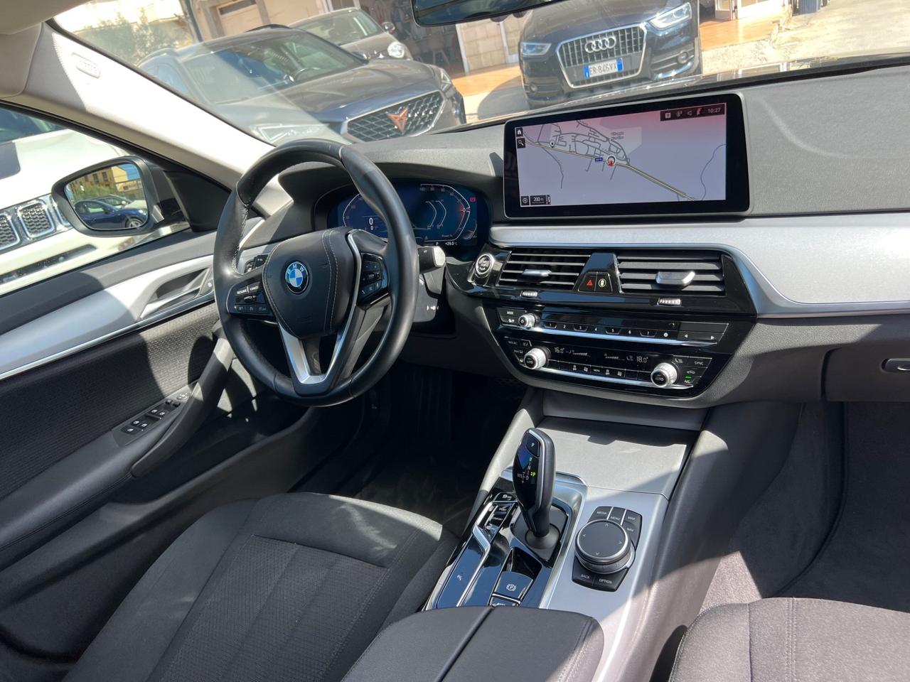 Bmw 530 530d Luxury 3.0 V6 berlina