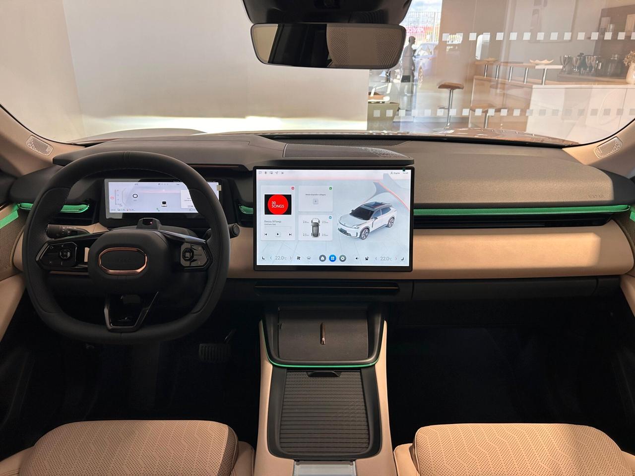Lynk&co 08 PHEV More