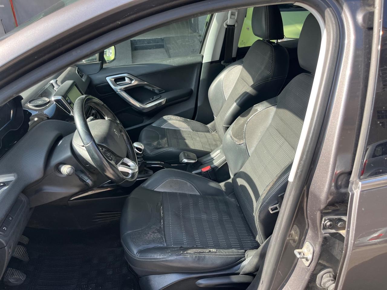 Peugeot 2008 BlueHDi 120 S&S Allure 2016