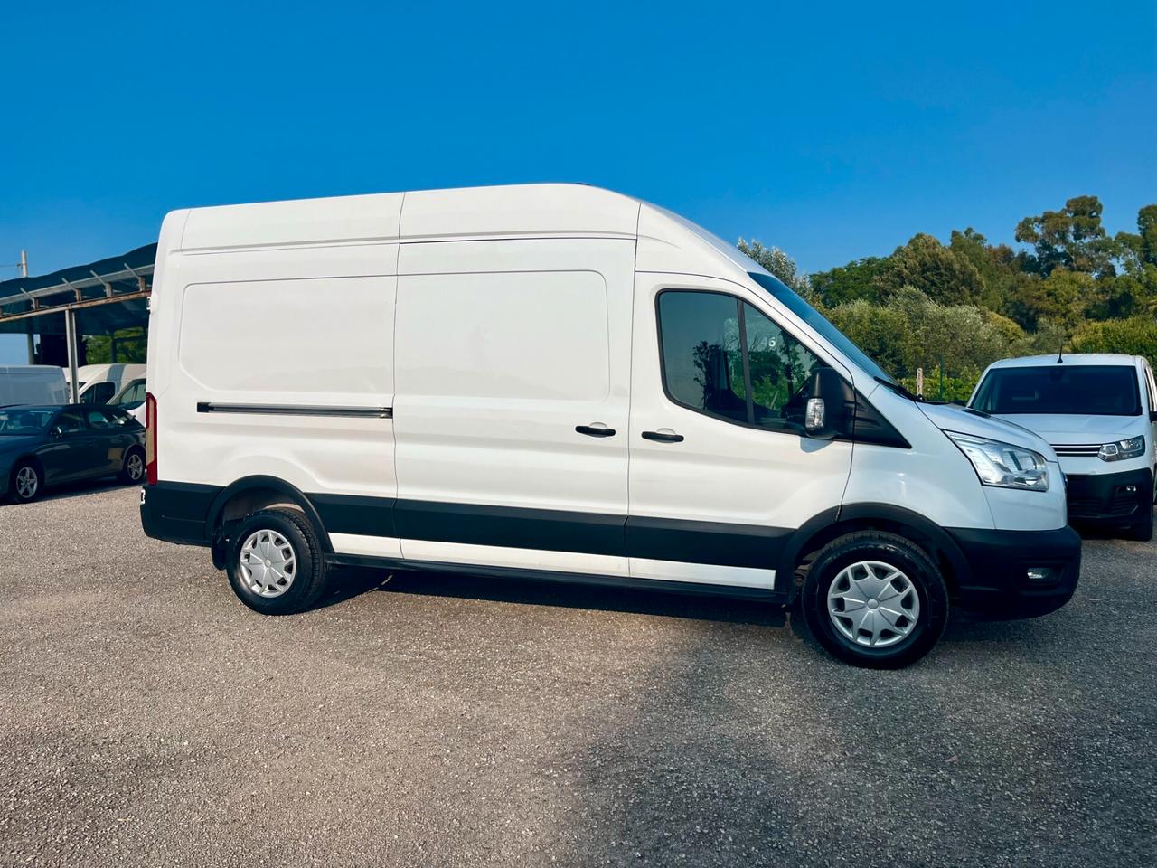 FORD TRANSIT TETTO ALTO PASSO CORTO L2H3 - FURGONE