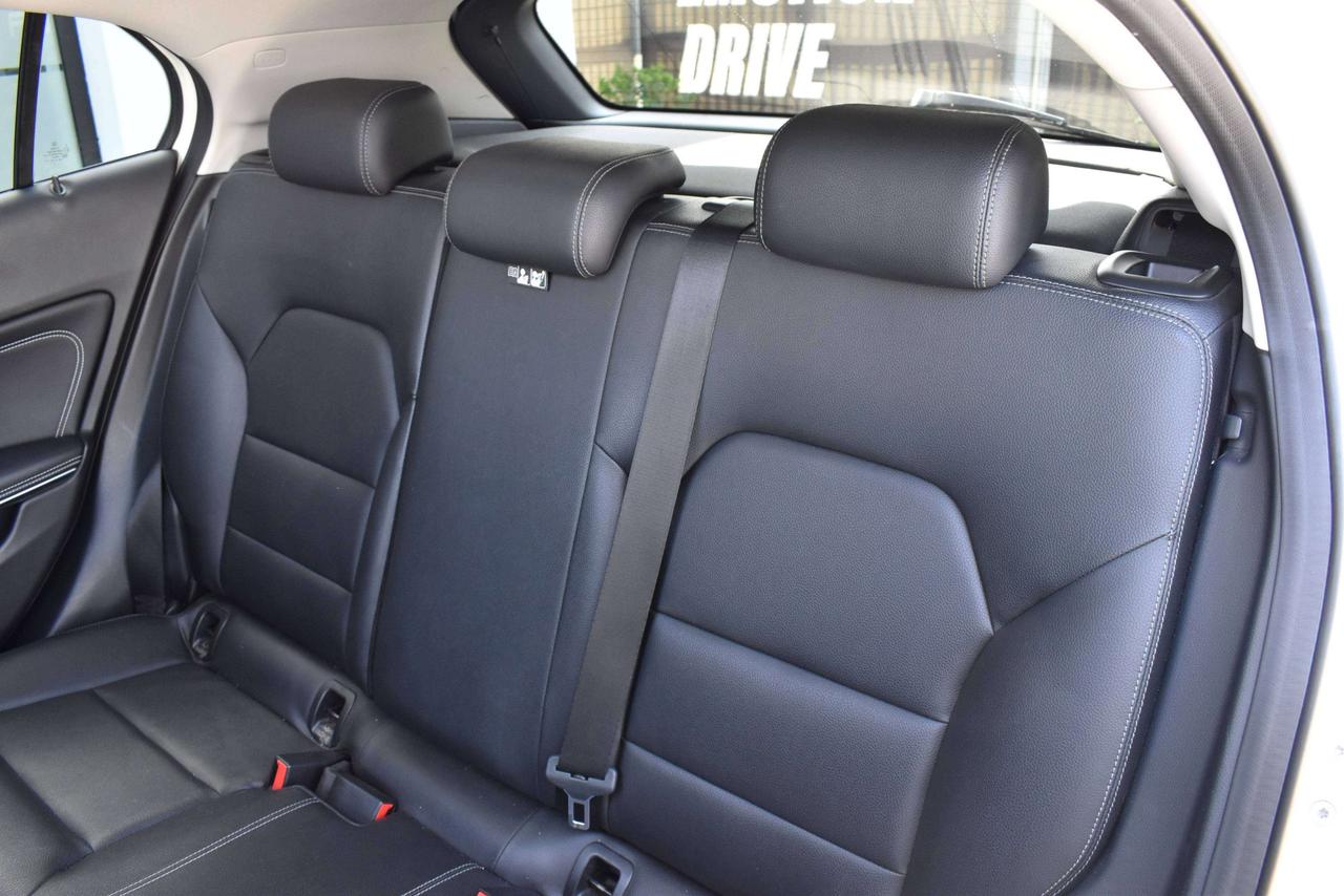 Mercedes-Benz GLA 180 D SPORT 109 CV AUTOMATICA - TETTO - ITALIANA - CAMERA - PERFETTA