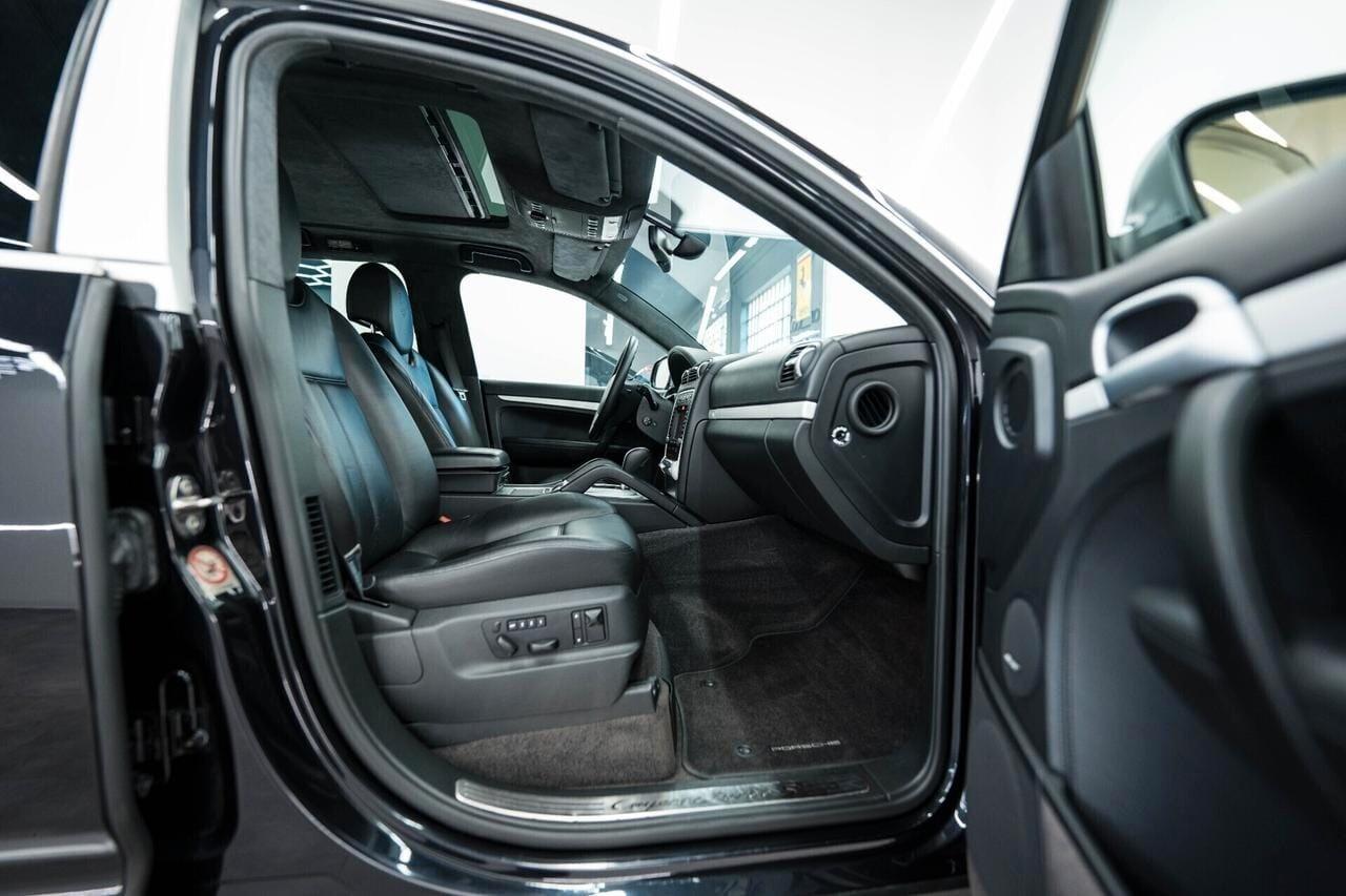 Porsche Cayenne 4.5 cat Turbo S