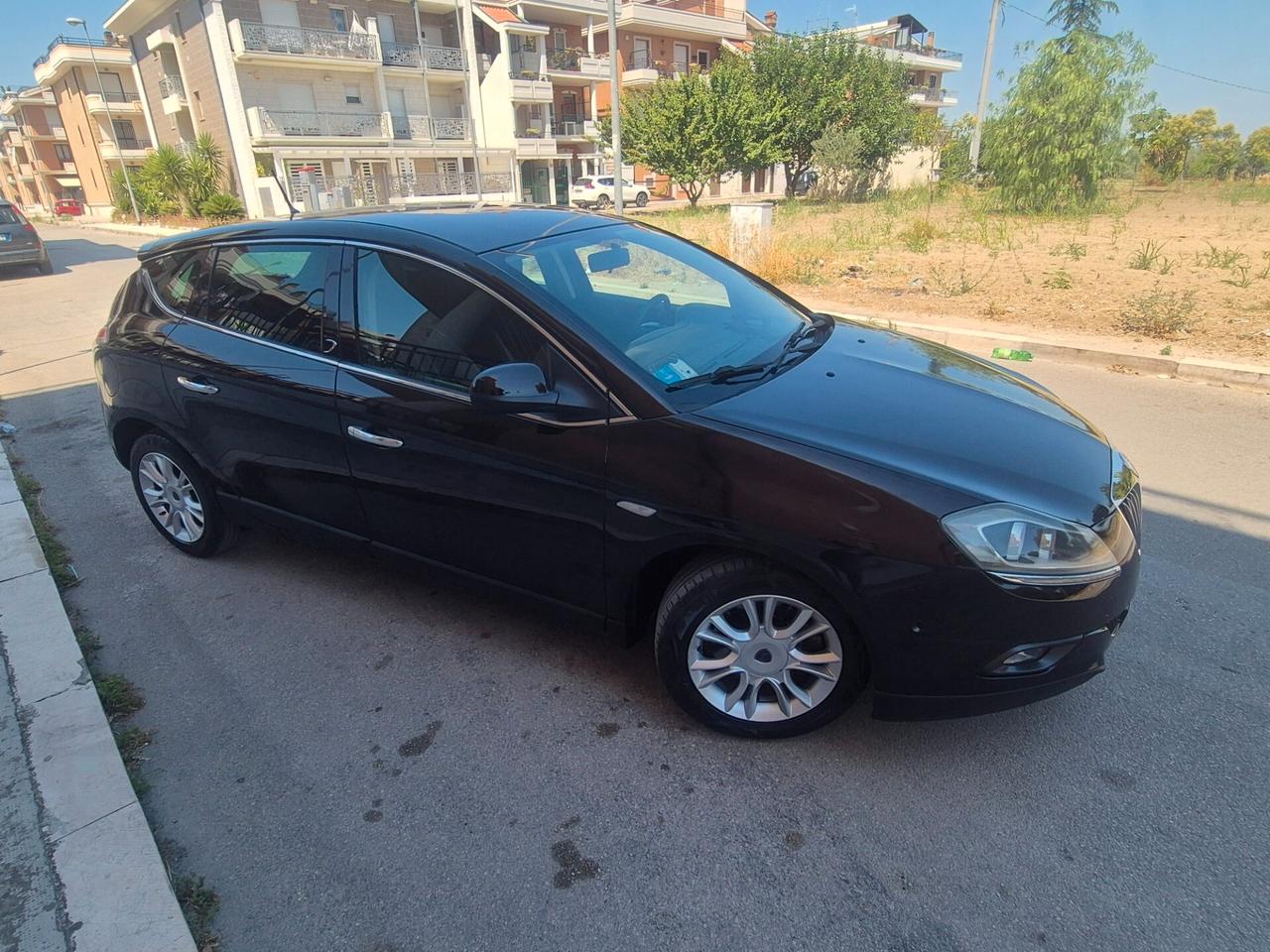 Lancia delta 2.0 multijet 165cv gold anno 2011