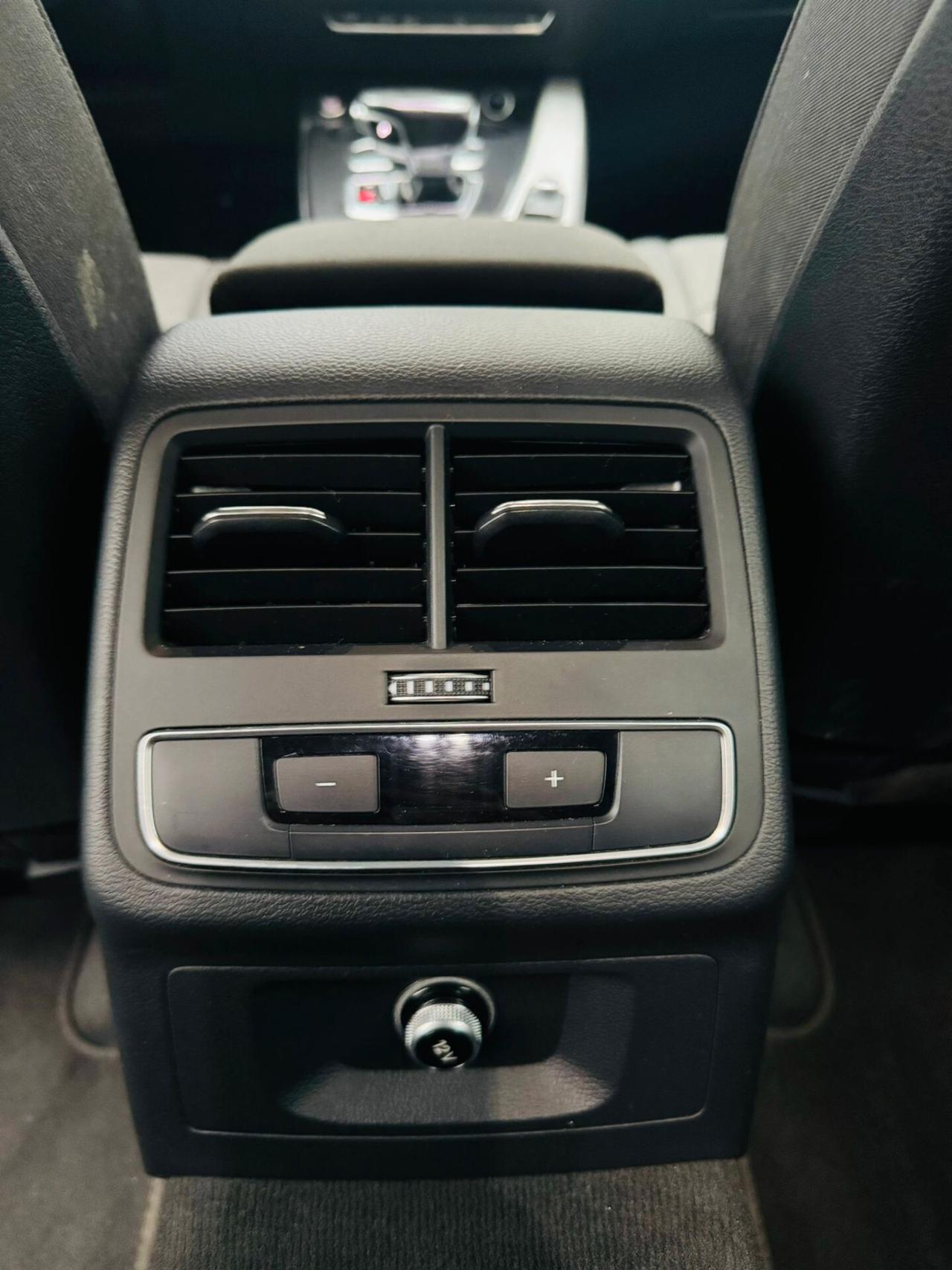Audi A4 Avant 2.0 TDI 190 CV S tronic line edition