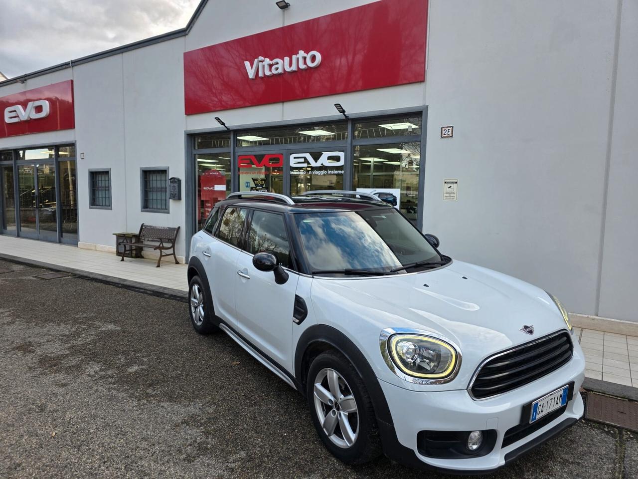 Mini Cooper D Countryman 2.0 Business Automatica