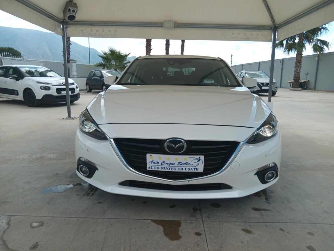 MAZDA 3 DISEL 2.2 C.V 150 AUTOM IL TOP CON PROB I AL MOTORE