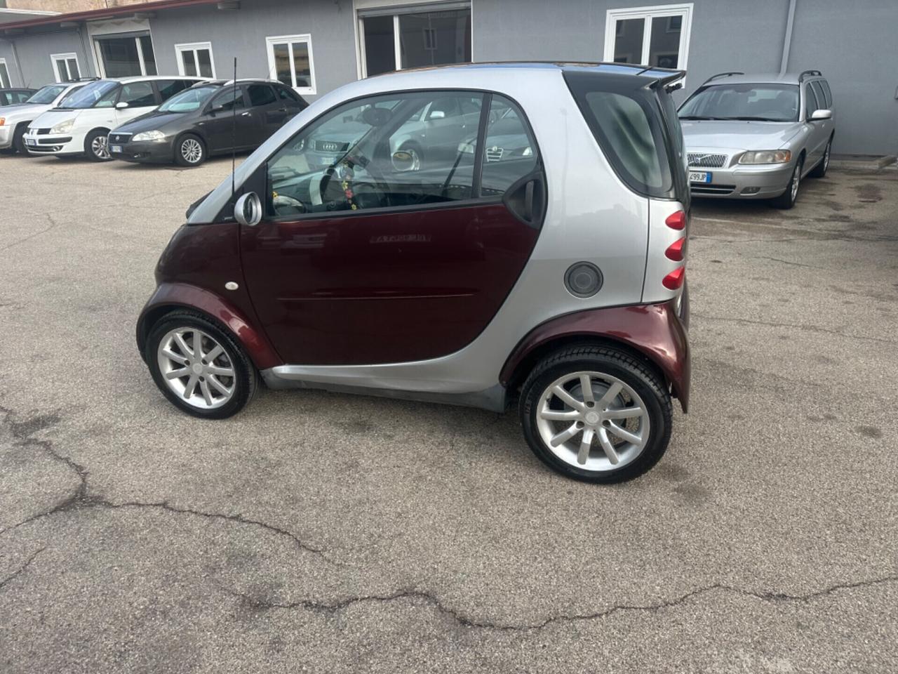 Smart ForTwo 700 coupé pure (45 kW)