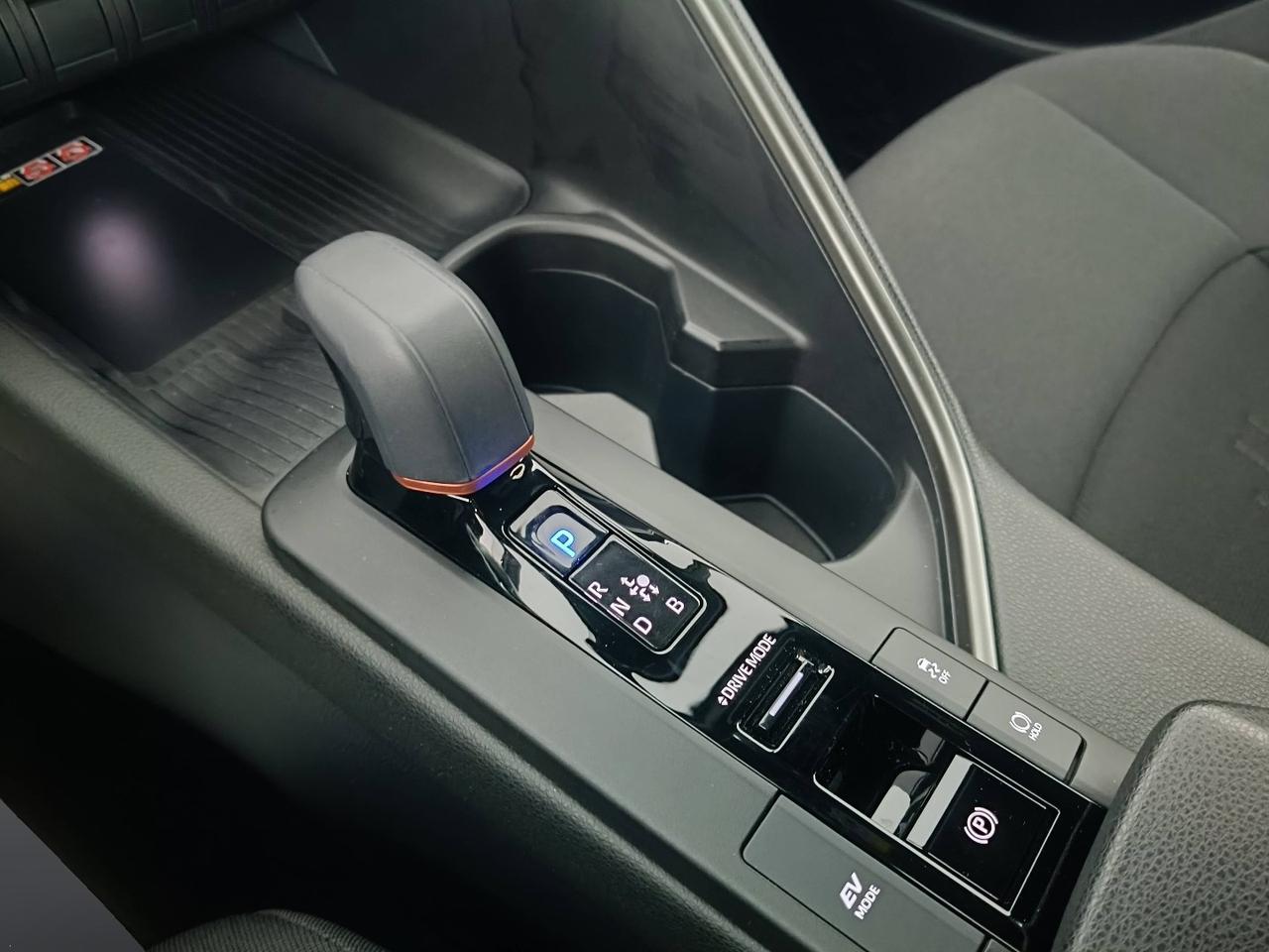 TOYOTA C-HR II 2023 - C-HR 1.8 hev Trend fwd e-cvt