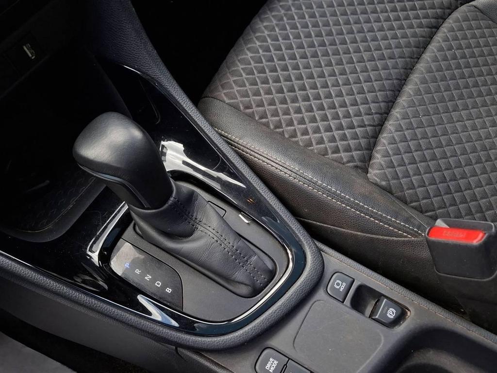 Toyota Yaris 1.5 VVT-iE Hybrid Lounge E-CVT
