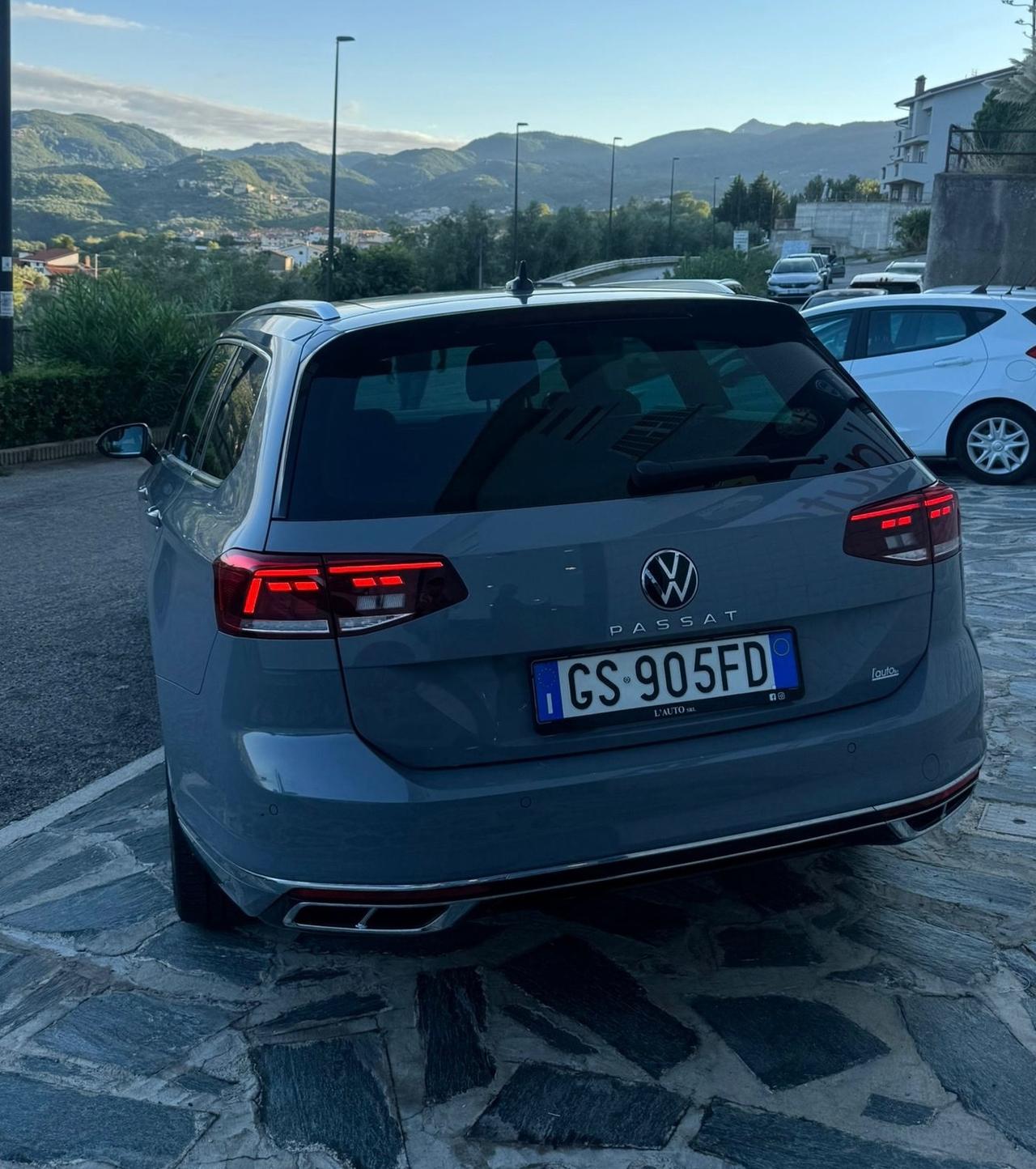 Volkswagen Passat 2.0 TDI DSG R-Line