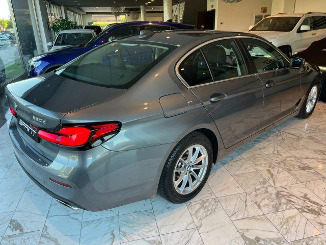 BMW 530 d Berlina 249cv xDrive Business StepTronic 48V