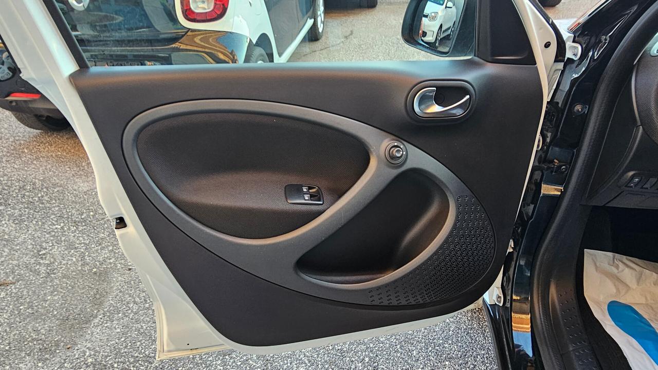 Smart ForFour 90 0.9 Turbo twinamic Passion PACK SPORT UNIPRO NAV ANDROID 16