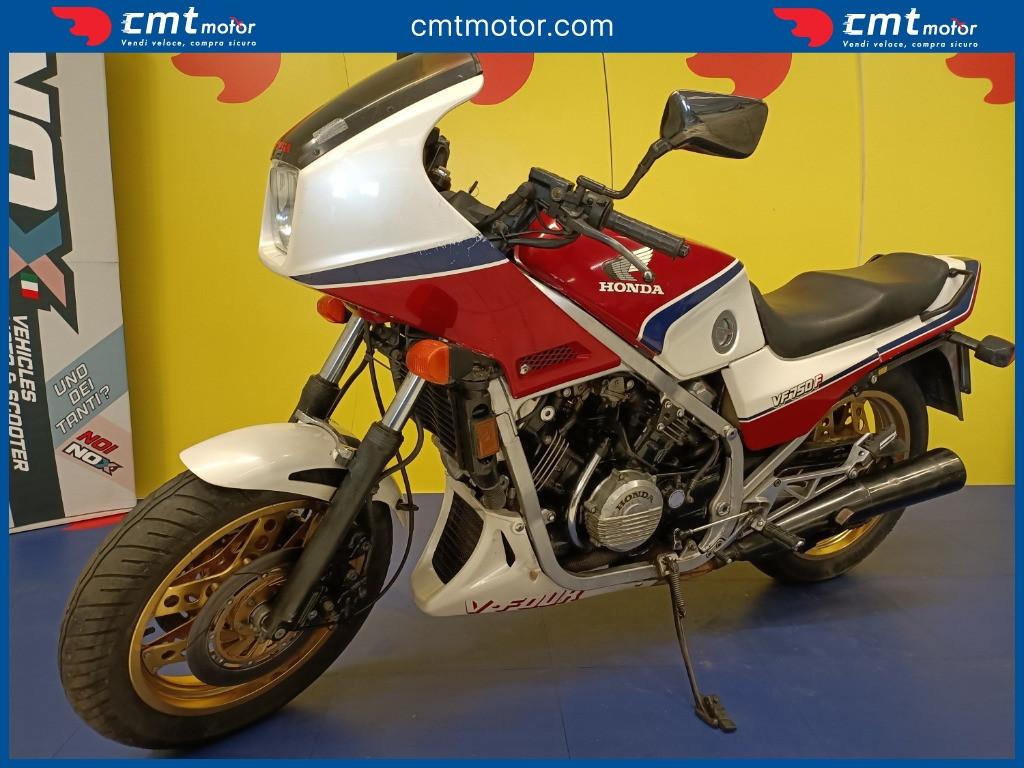 Honda VF 750 F - 1983