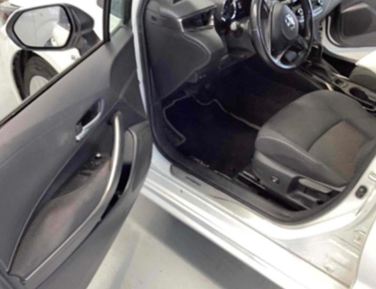 Toyota Corolla Touring Sports 1.8 Hybrid Business Tech
