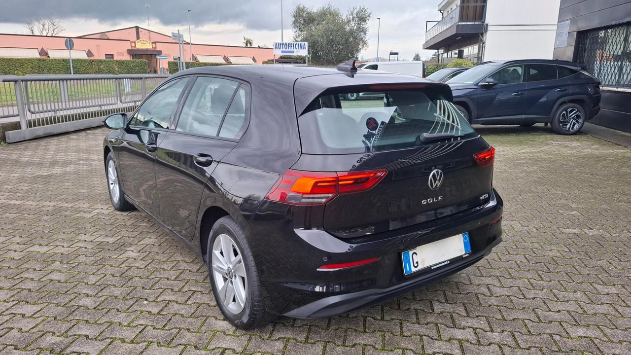 Volkswagen Golf 1.5 etsi evo Life 150cv dsg