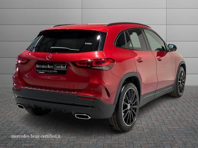 MERCEDES-BENZ GLA 200 d Auto 4Matic Premium