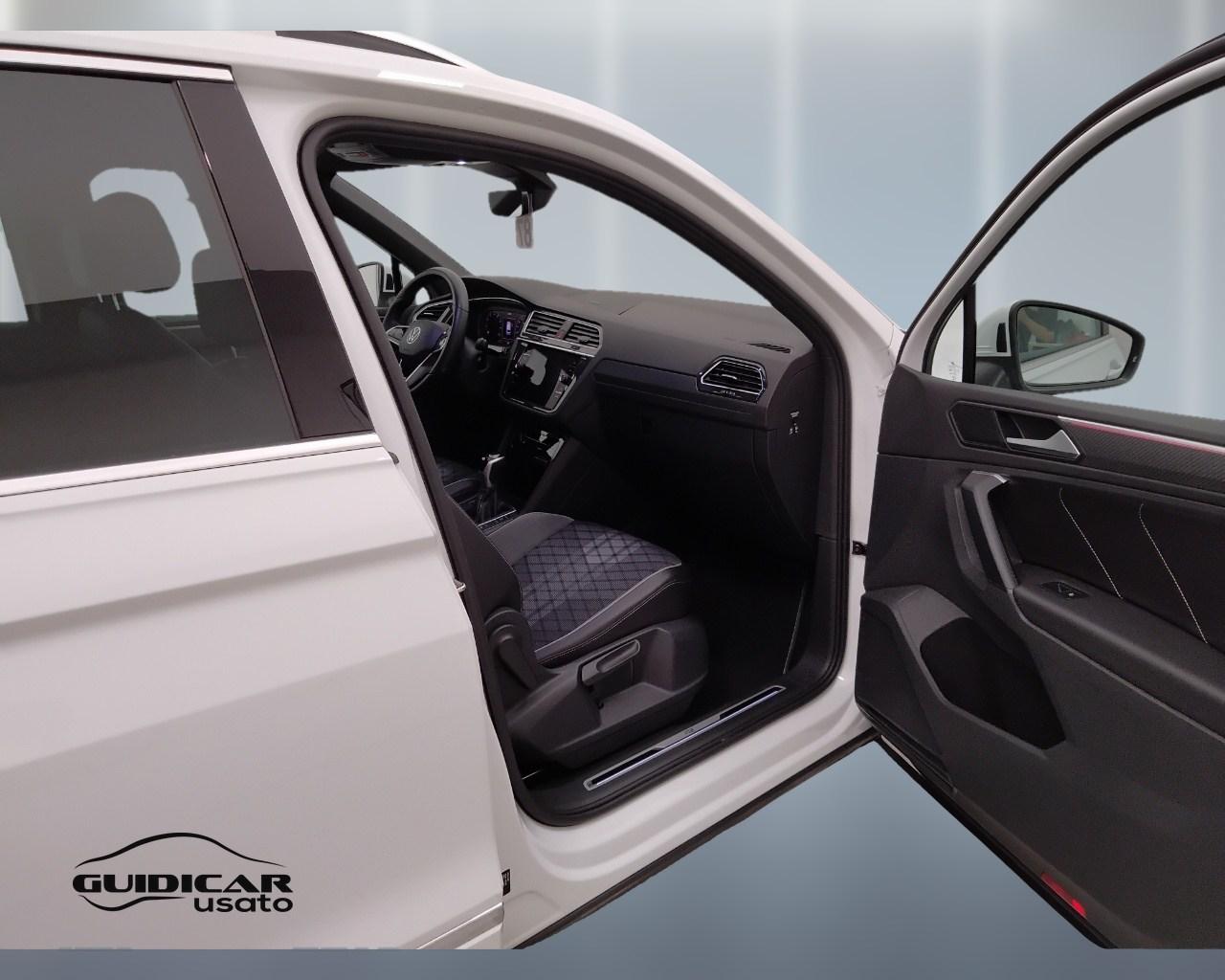 VOLKSWAGEN Tiguan II 2021 - Tiguan 1.5 tsi R-Line 150cv dsg