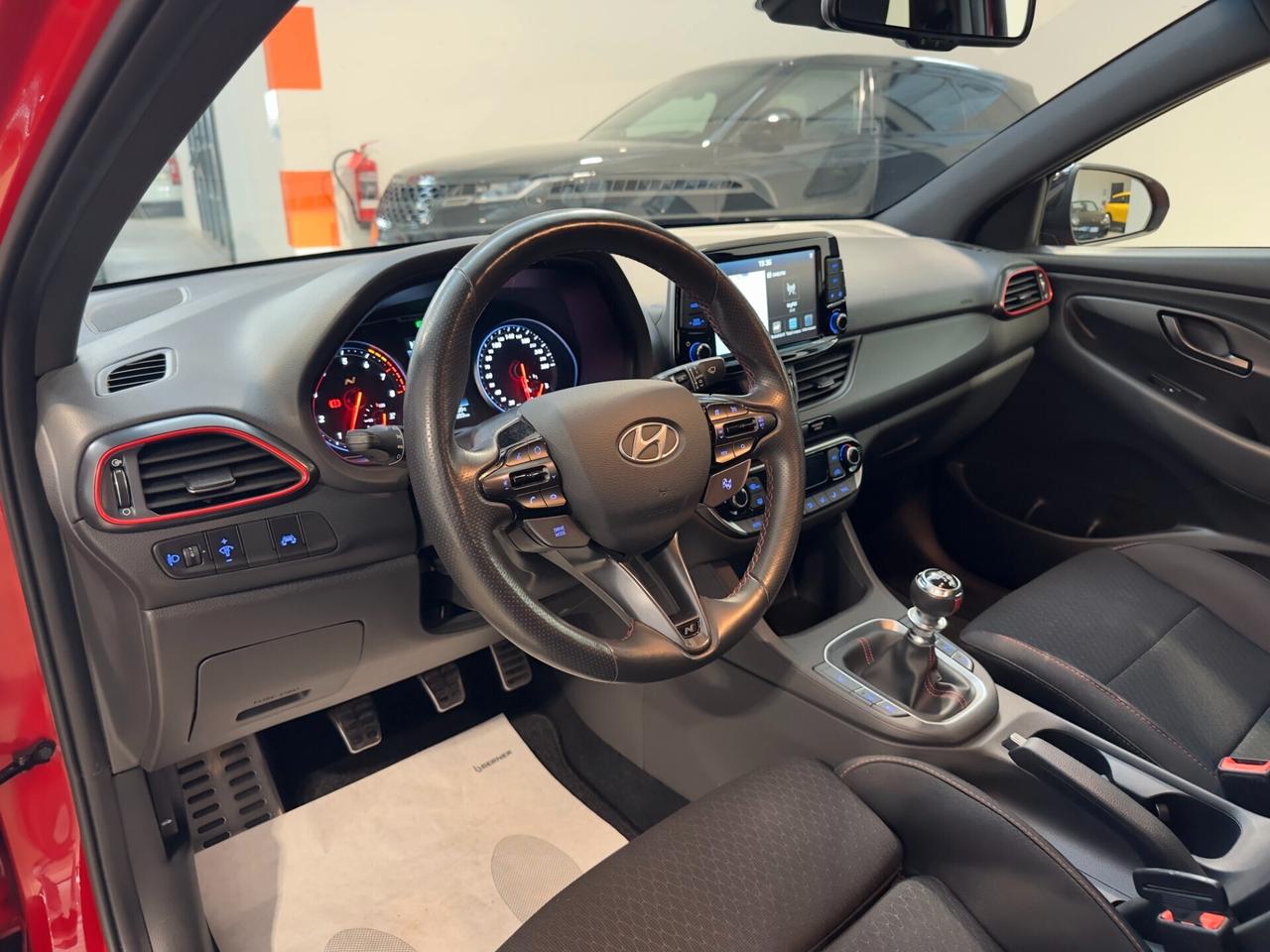 Hyundai i30 Fastback 2.0 T-GDI 275 CV N Performance - UNICOPROP.
