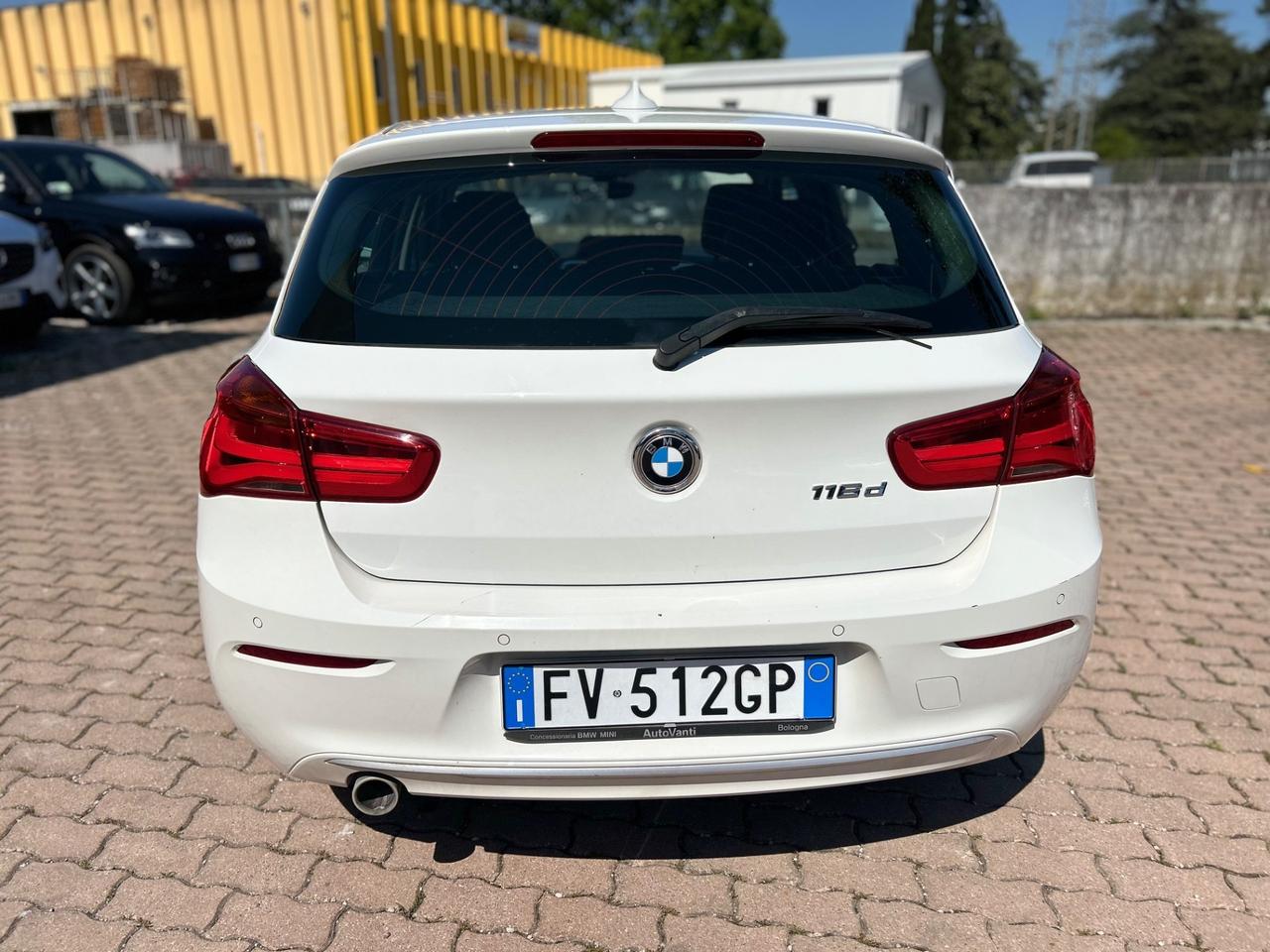 Bmw 116 116d 5p. Urban