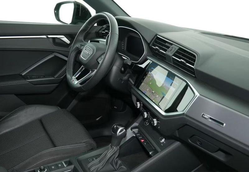 Audi Q3 Q3 35 TFSI S tronic S line edition 19" Camera