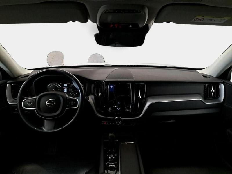 VOLVO XC60 B4 D AWD automatico Momentum Pro