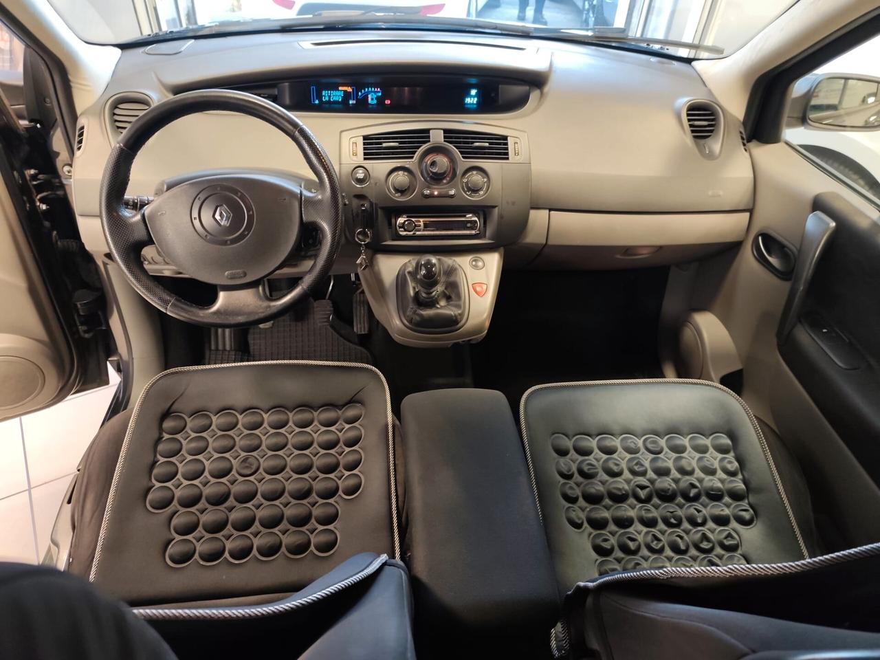 Renault Scenic Scénic 1.5 dCi/105CV Dynamique