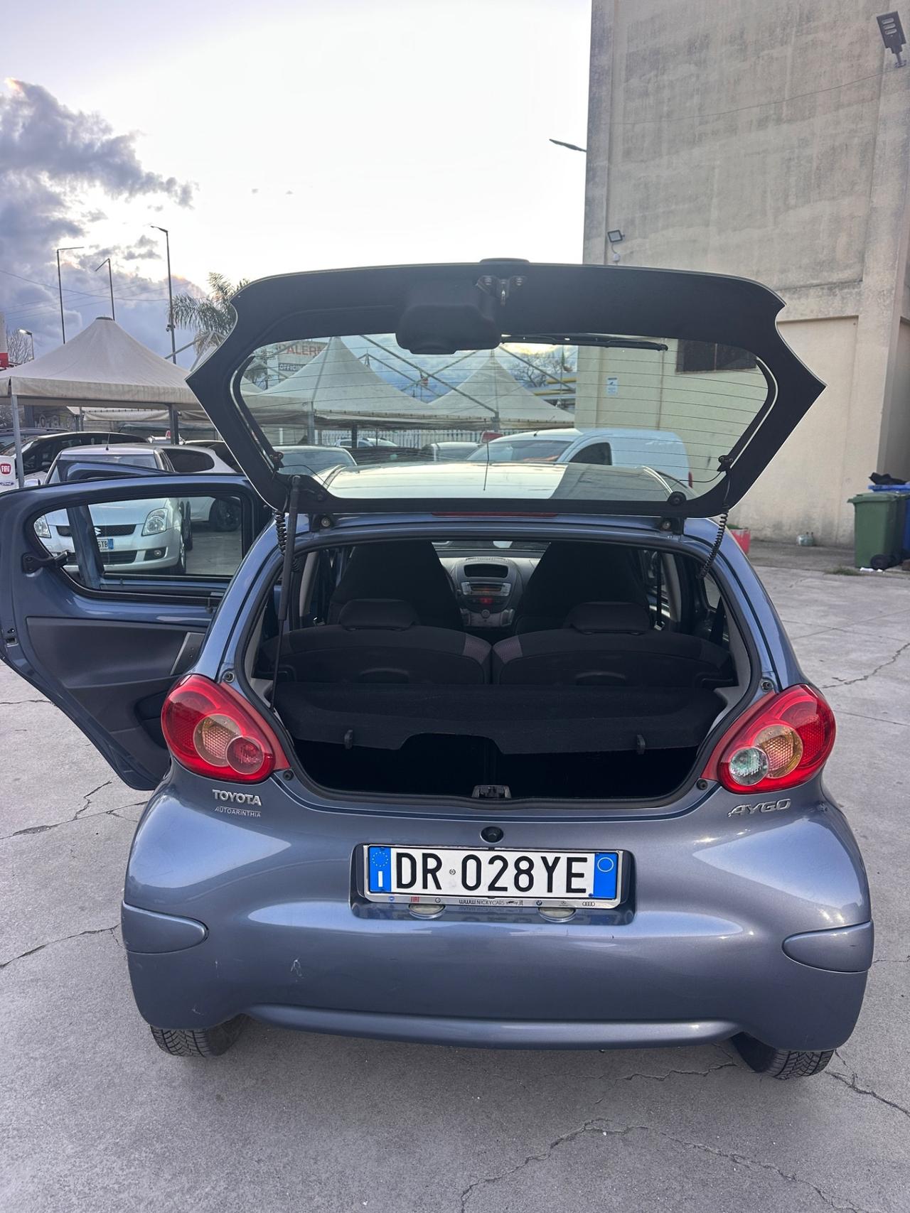 Toyota Aygo 1.0 VVT-i 68cv 5 porte Sound