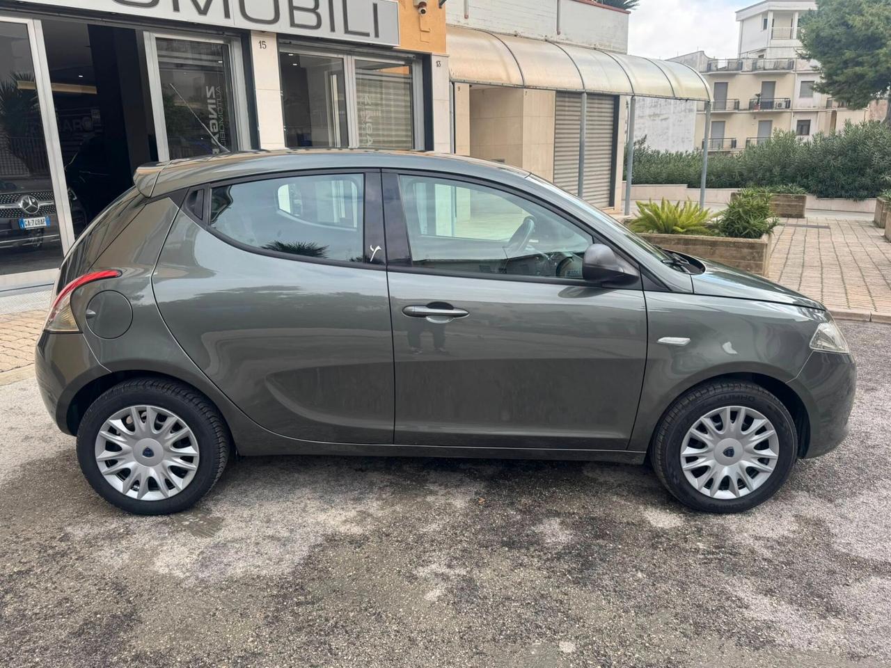 LANCIA YPSILON 1.2 BENZINA GOLD PERFETTA