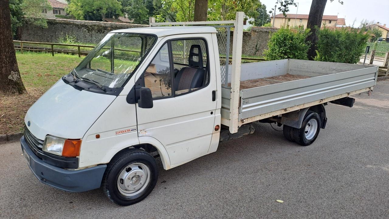 Ford Transit 2.5 D CASSONE DI 4,2 metri