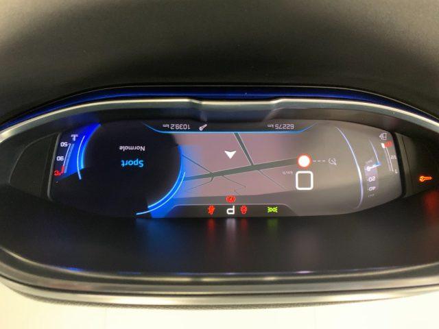 PEUGEOT 3008 EAT8 Allure Pack Automatico 1.5 BlueHDi