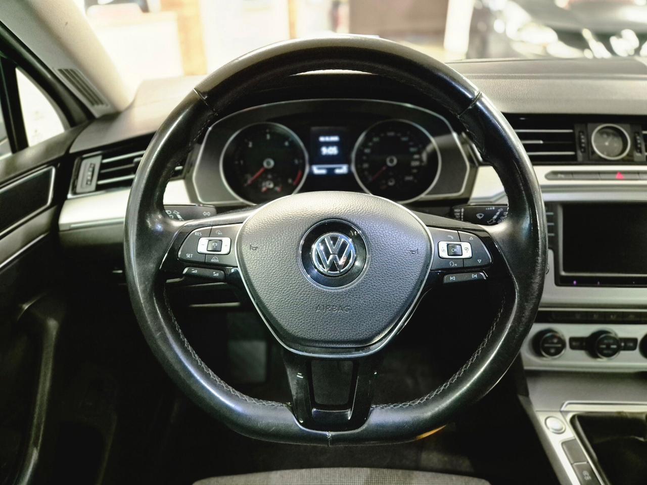 Volkswagen Passat Business Variant 1.6 TDI Trendline BlueMotion Tech.